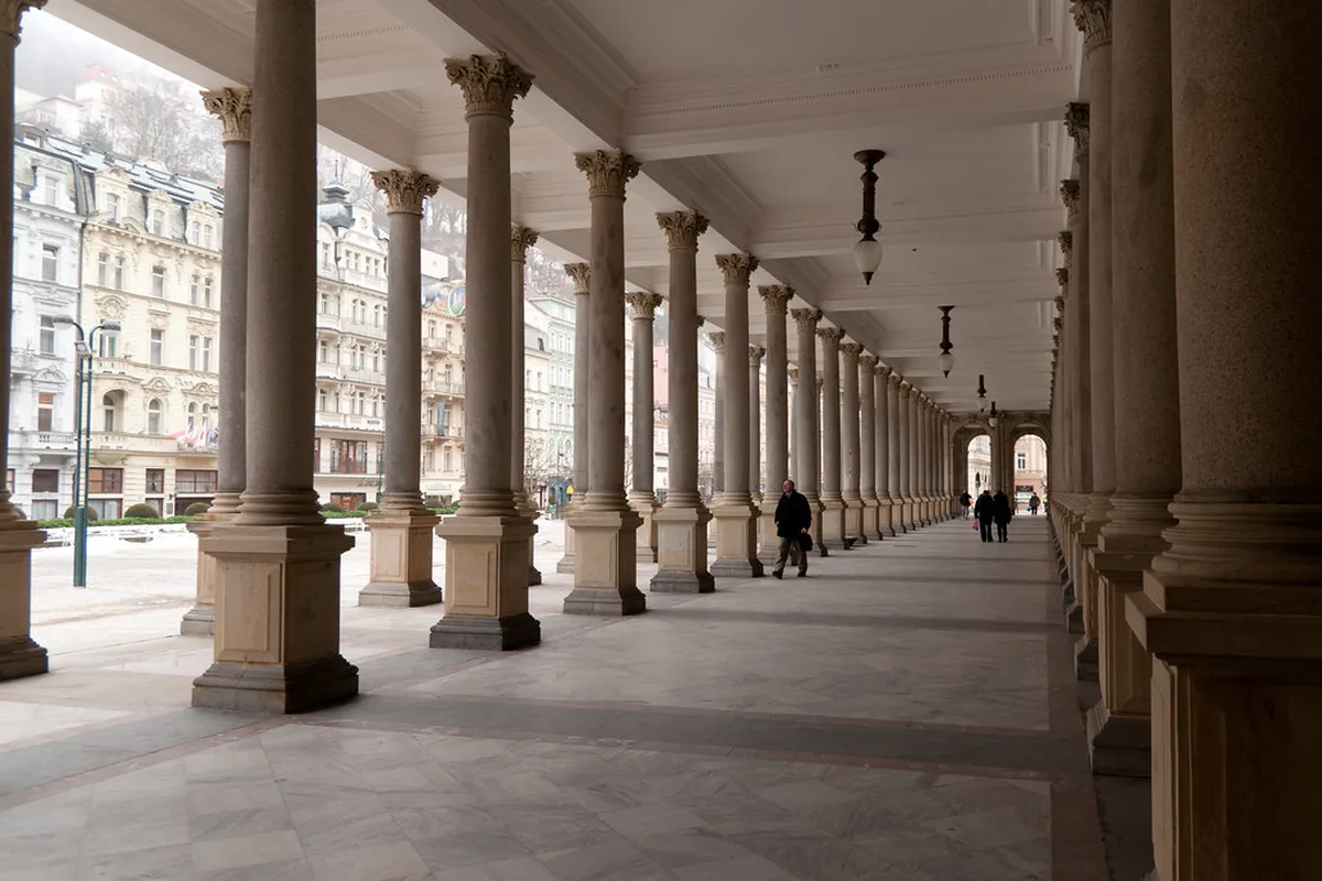 Karlovy Vary Colonnades and Springs: A 2026 Guide