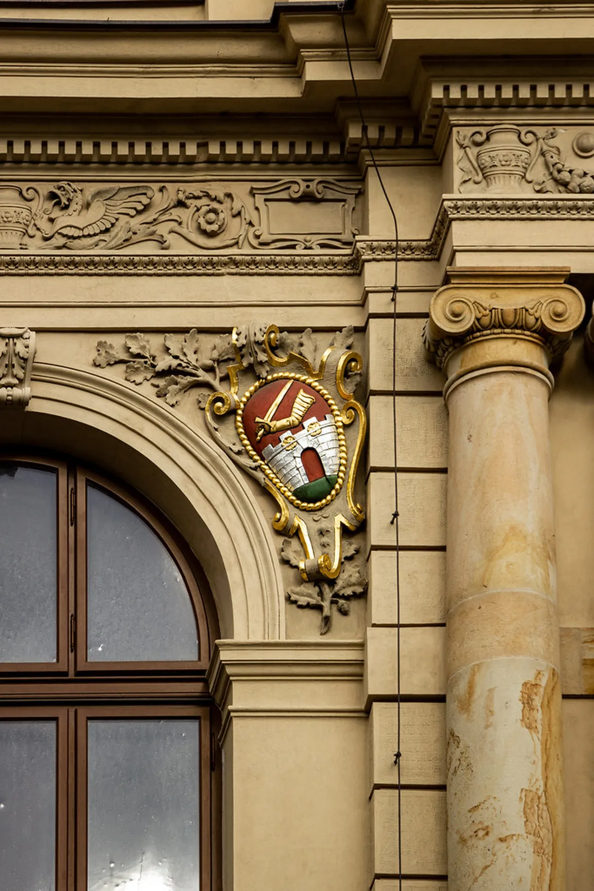 Loket Castle Day Trip: 10 Best Things to Do (2026)