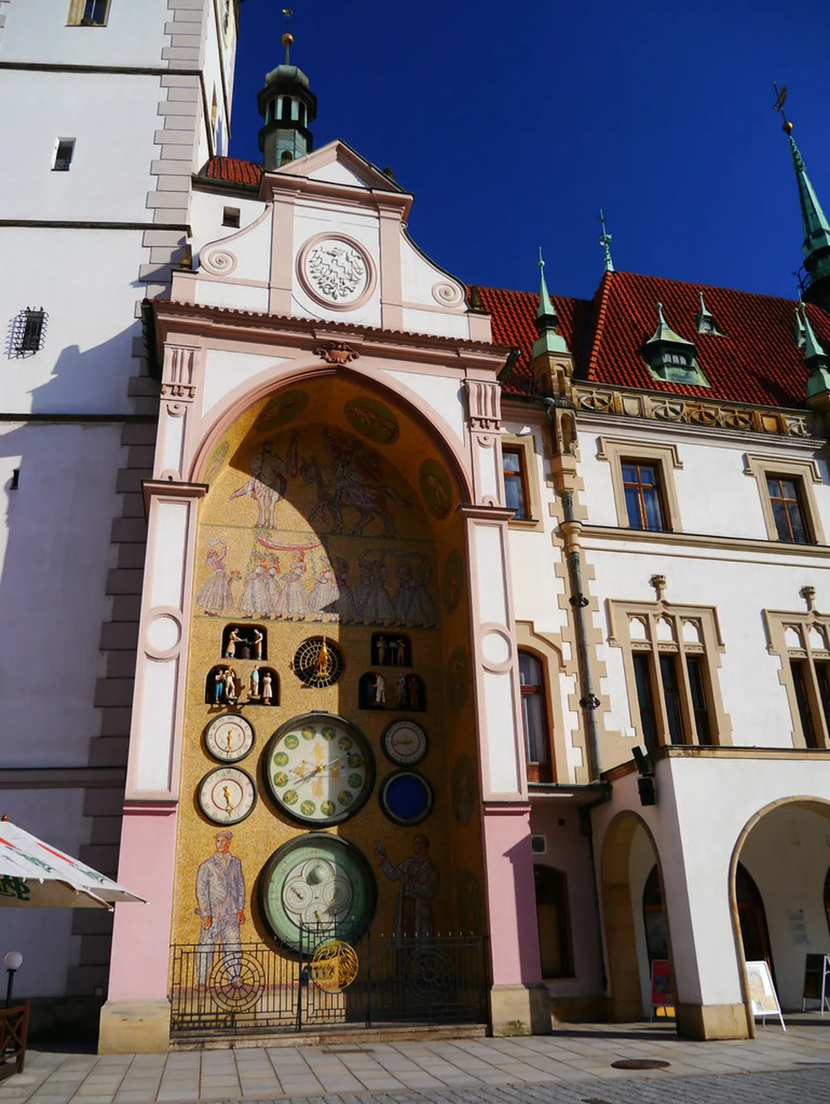 Olomouc Socialist Realism Architecture: 10 Best Sights