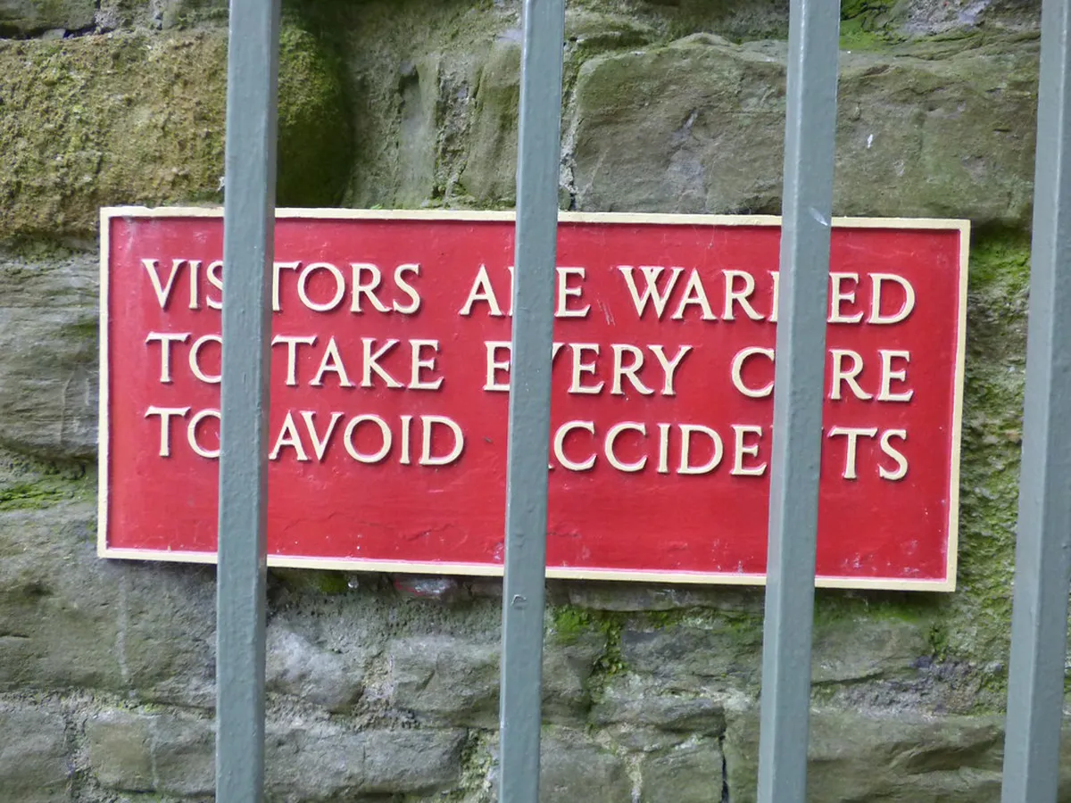 Best Time to Visit Charles Bridge to Avoid Crowds