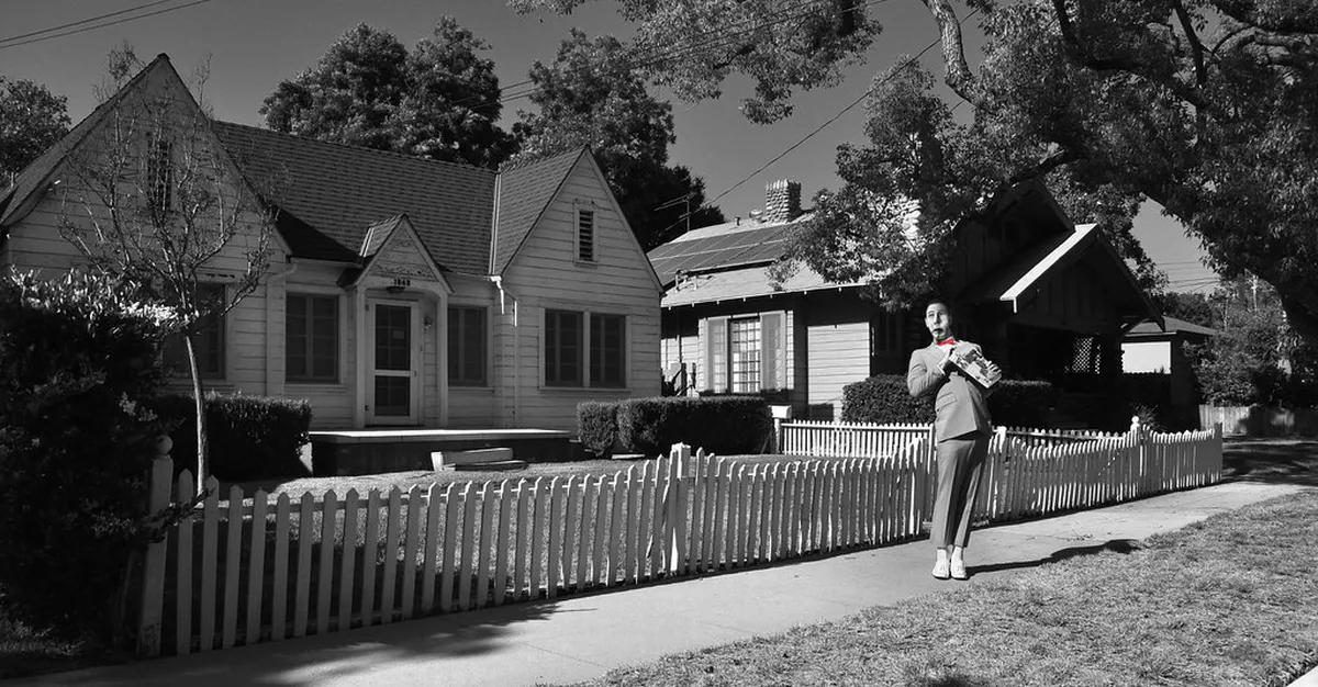 Dancing House Architecture Guide: Is It Worth Visiting?